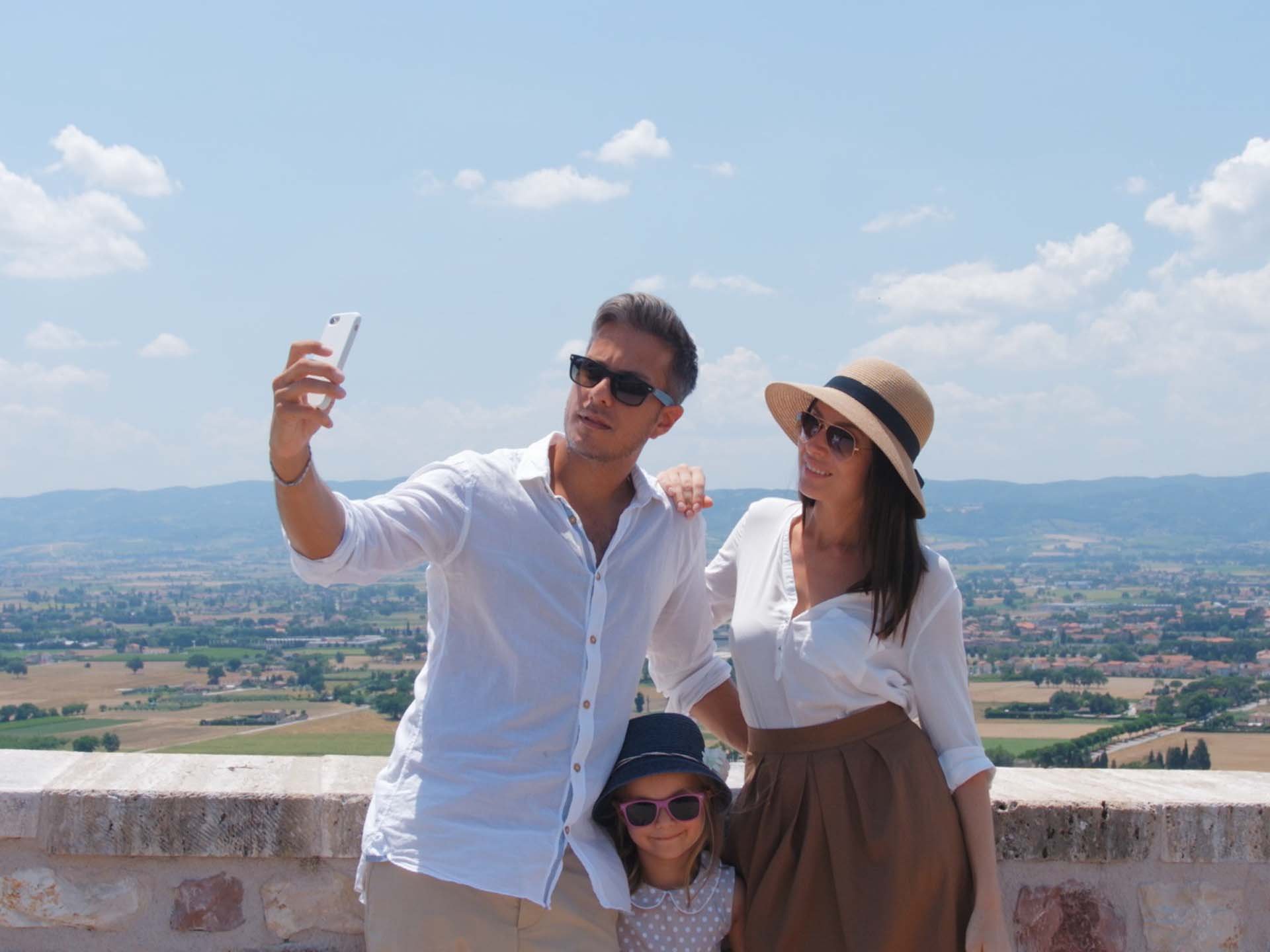Deluxe room Family taking a selfie with rural landscape background